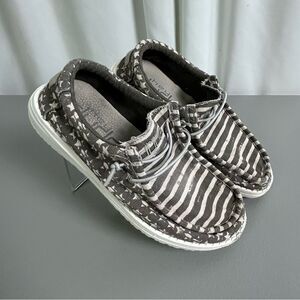 Hey Dude boys Gray white blend loafers size 4